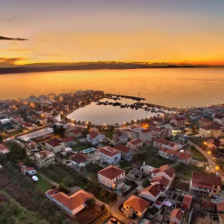 Nino-3 By Interhome بيبينيا